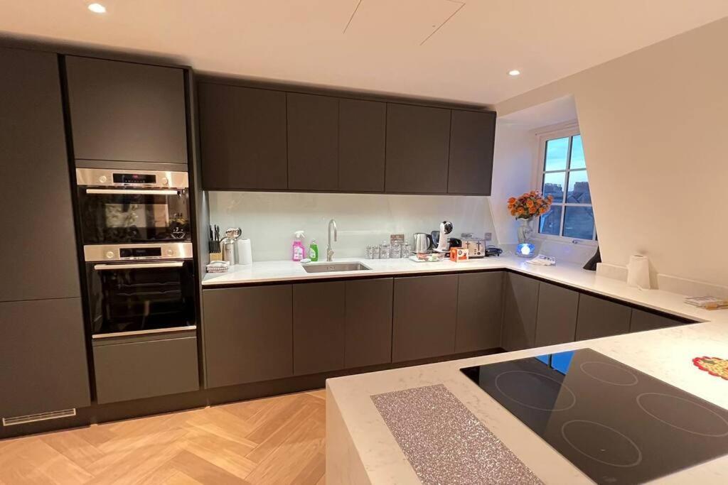 Panoramic Perfection Marble Arch 2Br Penthouse 74 Apartment ลอนดอน ภายนอก รูปภาพ