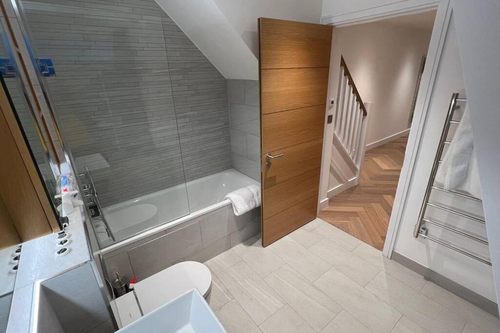 Panoramic Perfection Marble Arch 2Br Penthouse 74 Apartment ลอนดอน ภายนอก รูปภาพ